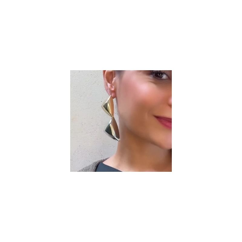 BRINCO 2 TRIANGULOS COM GANCHOS